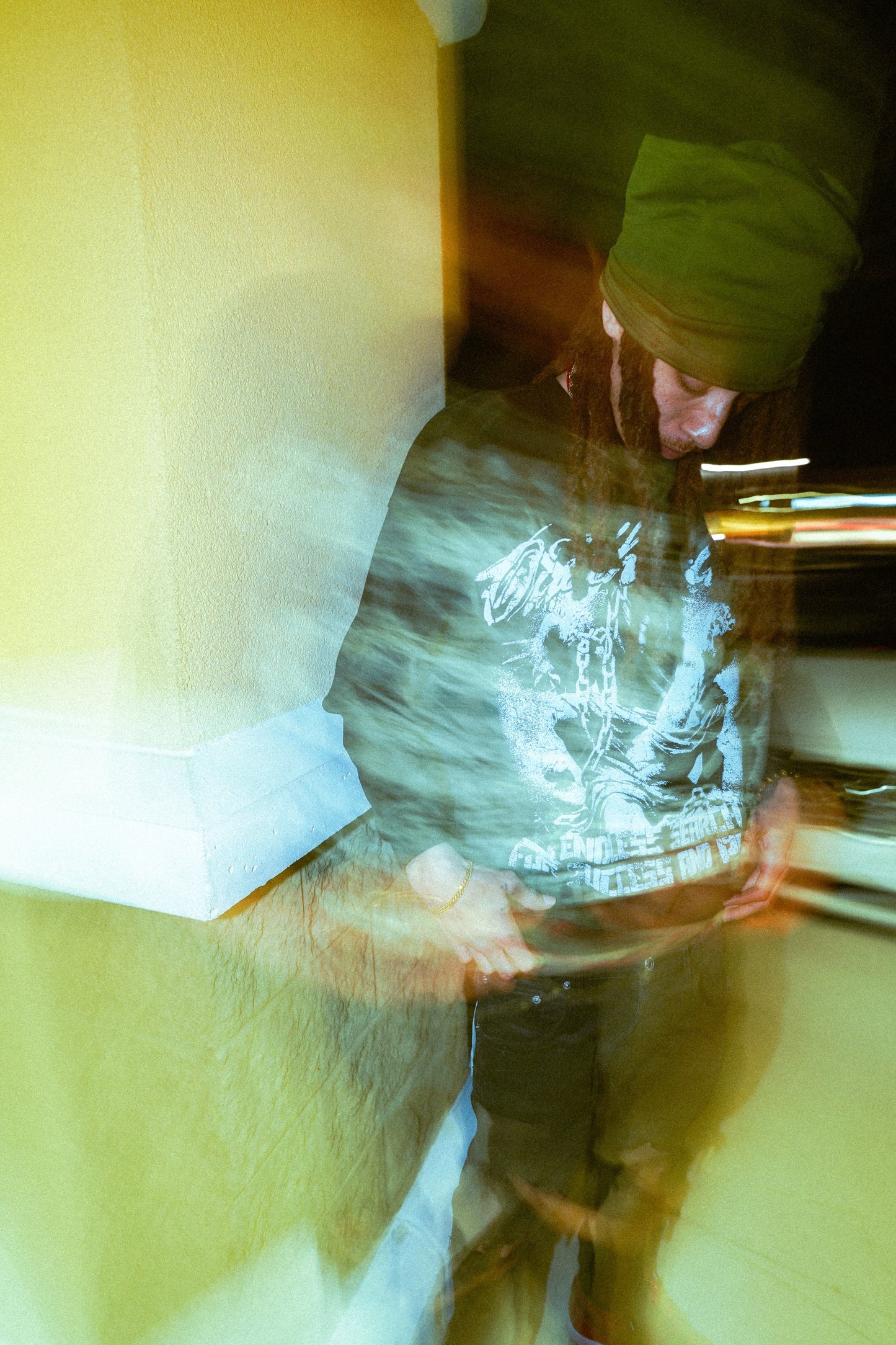 "Endless Search" Long Sleeve Graphic Tee image 4
