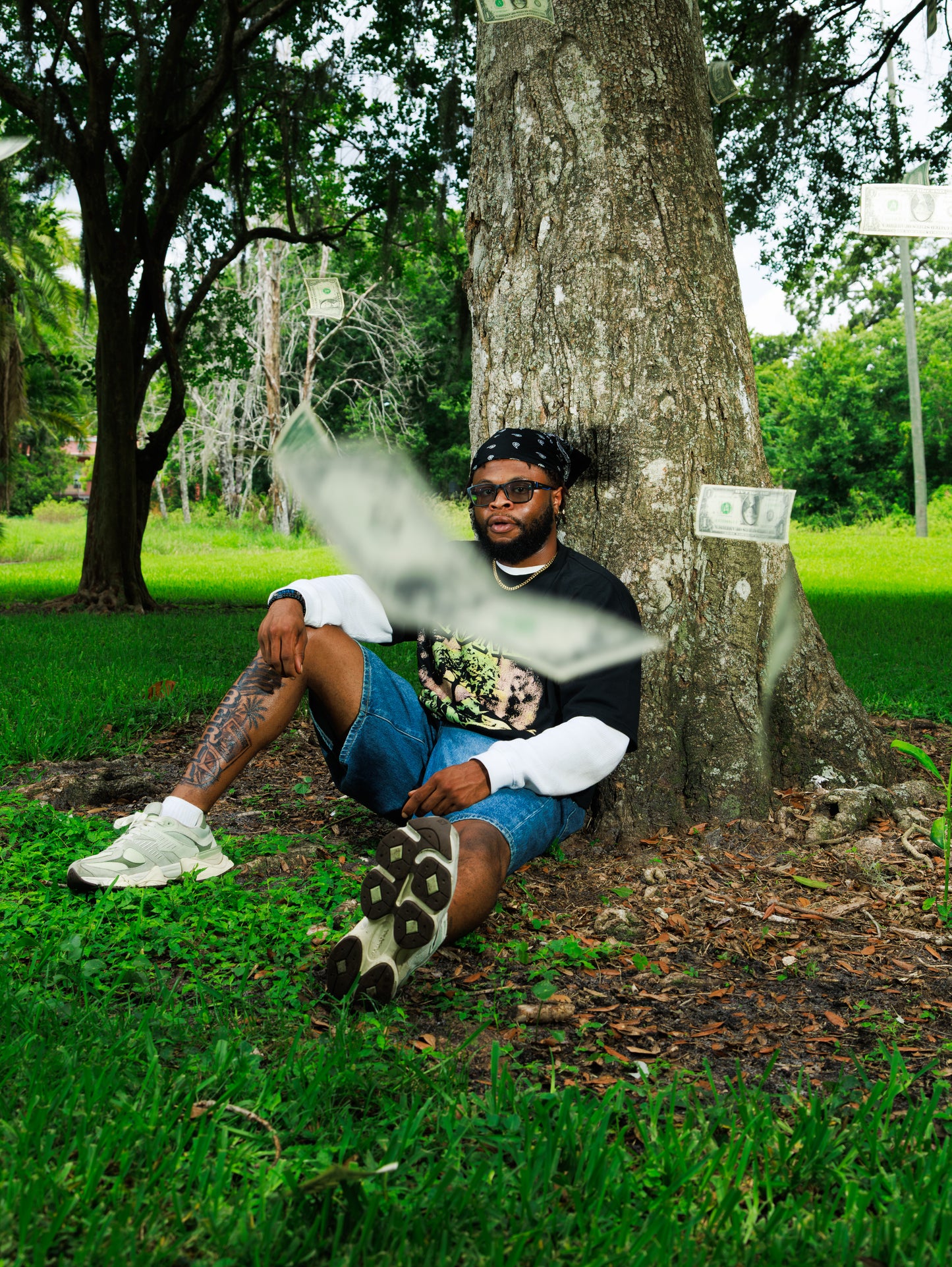 "Eazy Money" Graphic Tee