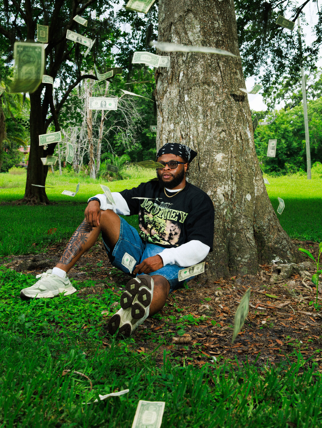 "Eazy Money" Graphic Tee