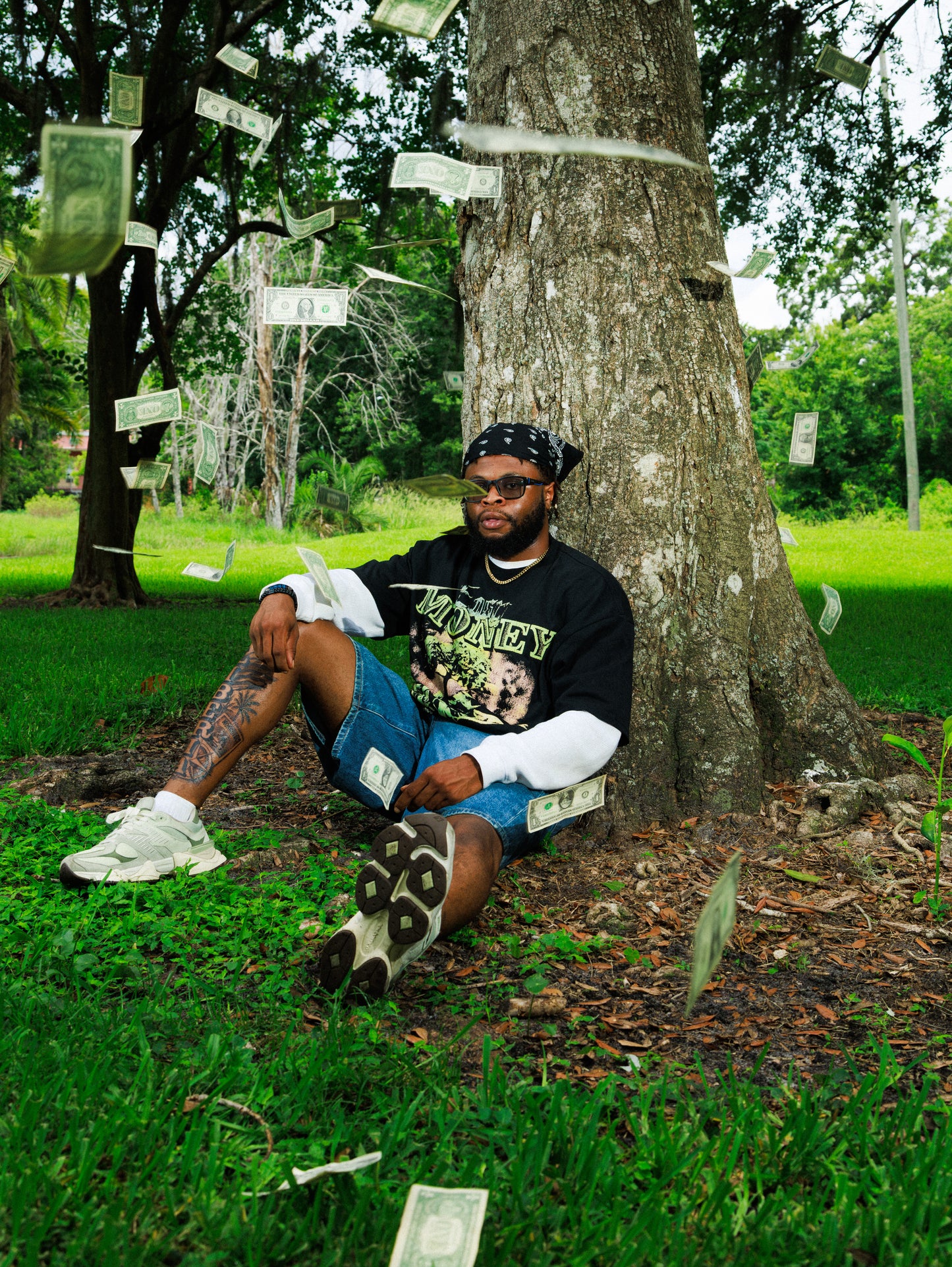 "Eazy Money" Graphic Tee